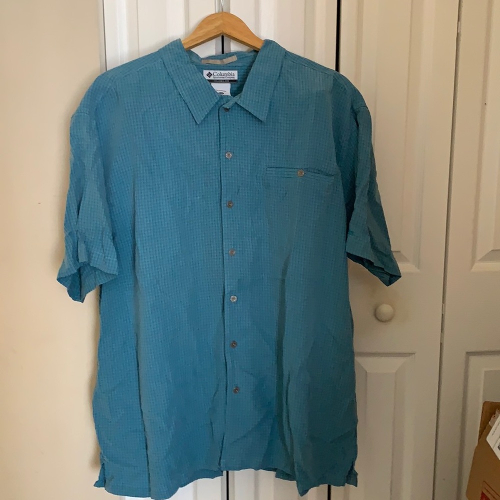 Men’s Columbia short sleeve collared shirt-Modal